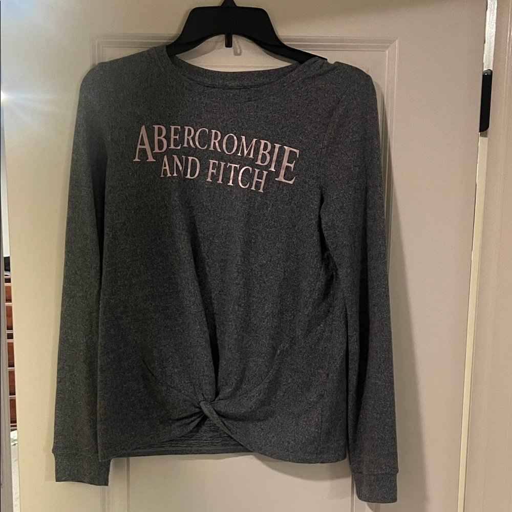 Abercrombie & Fitch Charcoal Knot Front Top